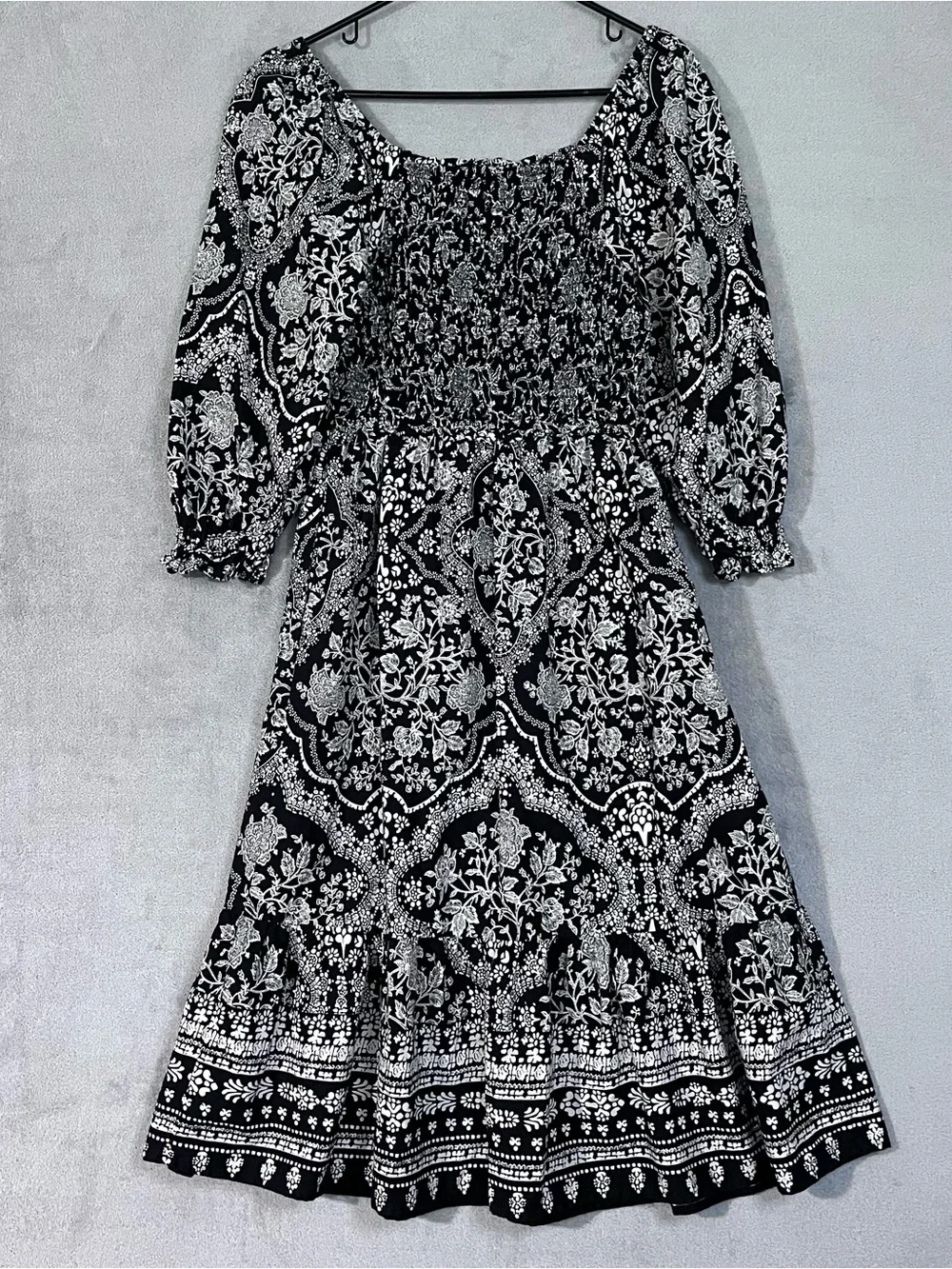 The Pioneer Woman Black White Floral Smocked Midi Dress Milkmaid Boho - Picture 9 of 9